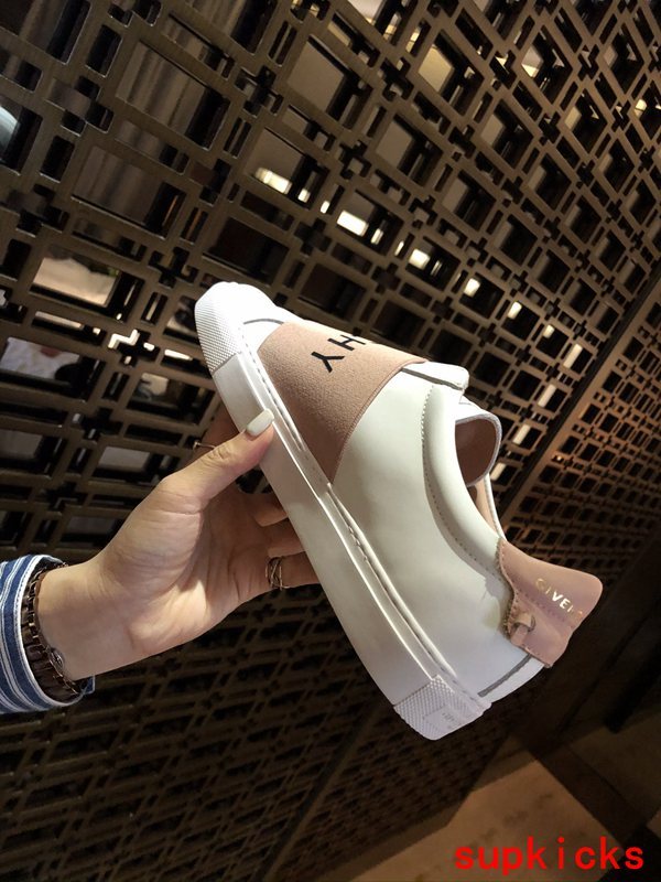 Givenchy shoes Style 086 - back heel detail
