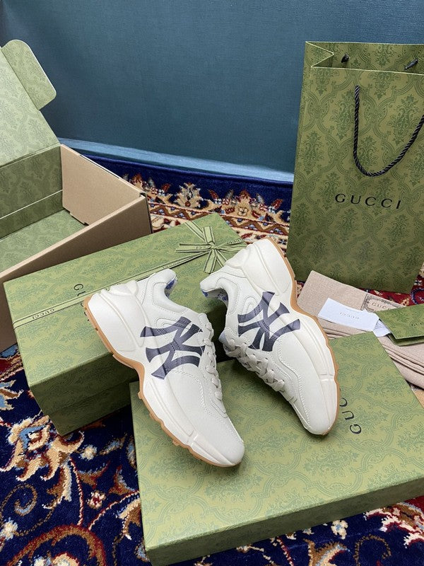 Gucci classic monochrome luxury sneakers view 6 low-top design