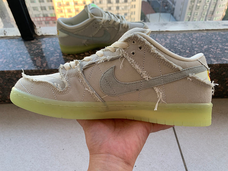 Nike Men's & Women's Luxury Lifestyle Trainers — Style 195 close-up view