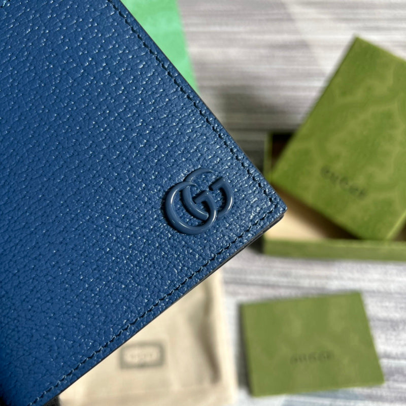Interior view of smart premium bag