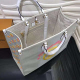 Front view of everyday-luxe sleek women's handbag – women's designer-style accessory