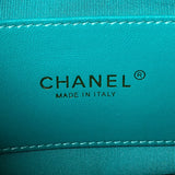 Ziva's Charm handbag – close-up view (one versatile size)