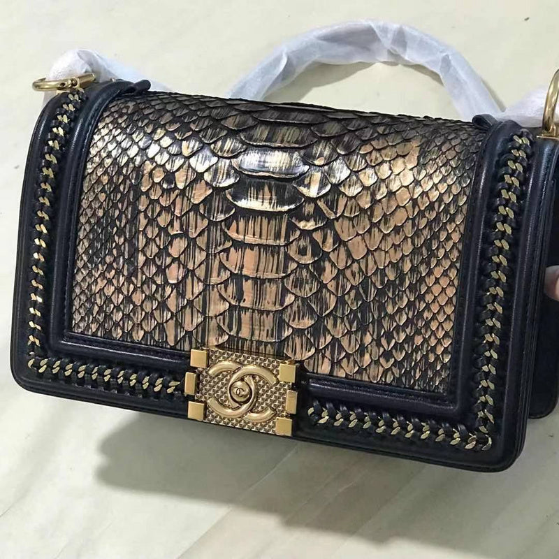  women's handbag, mid design, view 5