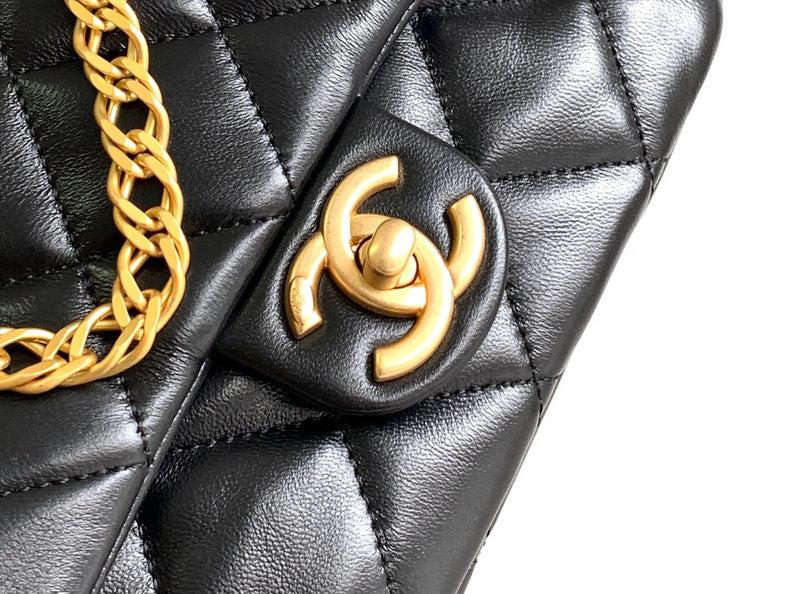  women's handbag, versatile design, view 5