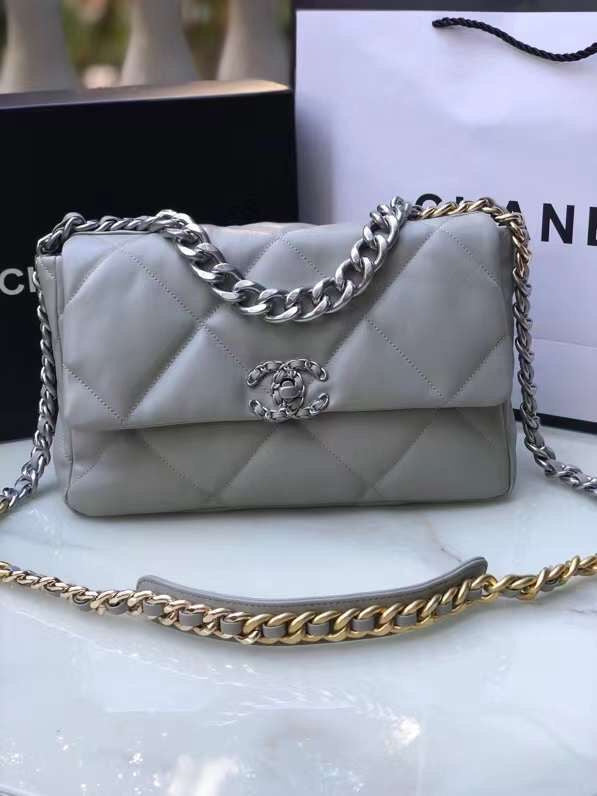  handbag, spacious everyday style, image 1