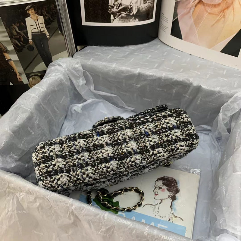  women's handbag, mid design, view 2