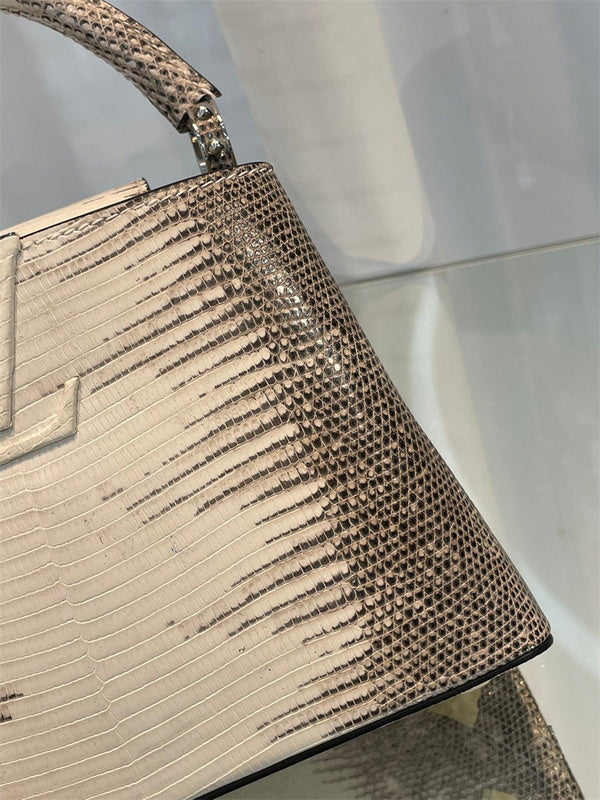  Sleek tote bag front view 13