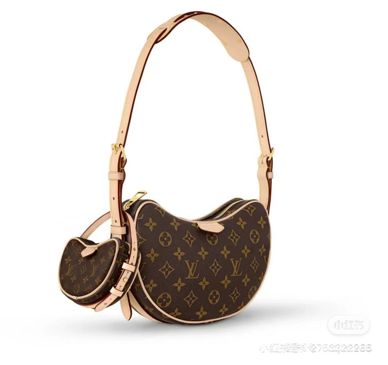  Sophisticated tote bag front view 13