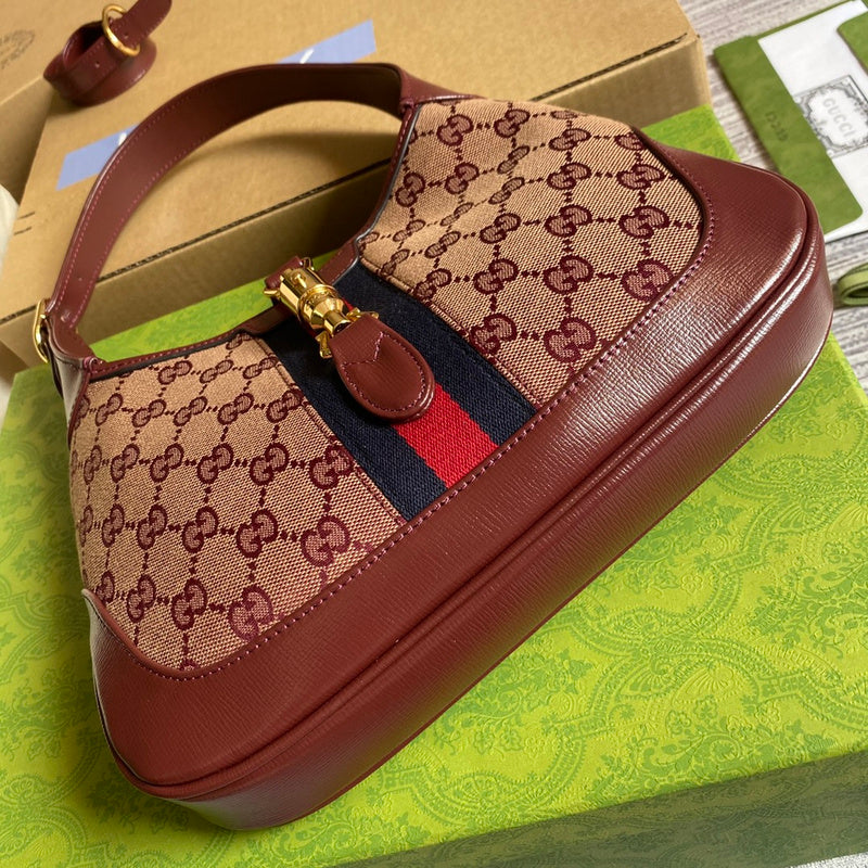 Styled lifestyle shot of statement modern women's handbag – women's designer-style accessory