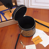  everyday bag interior and compartment view 9