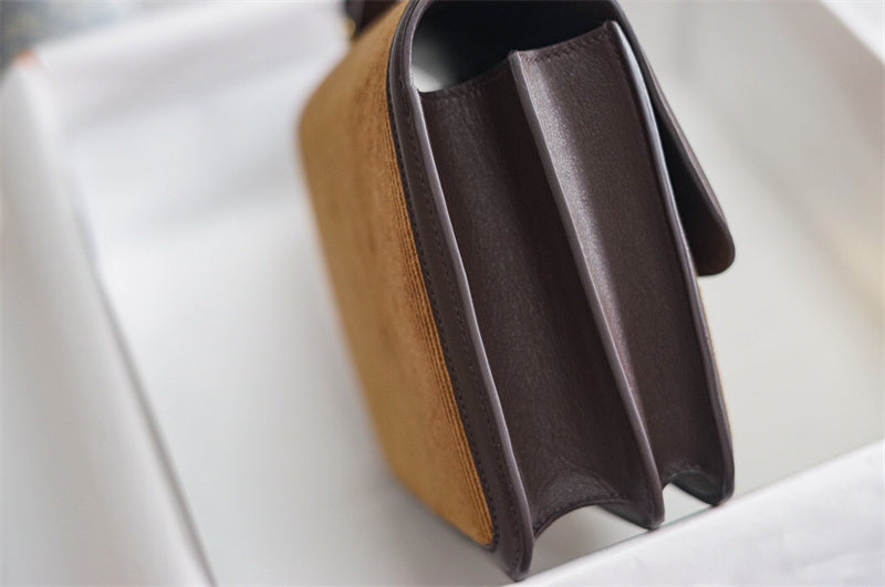  shopper bag interior and compartment view