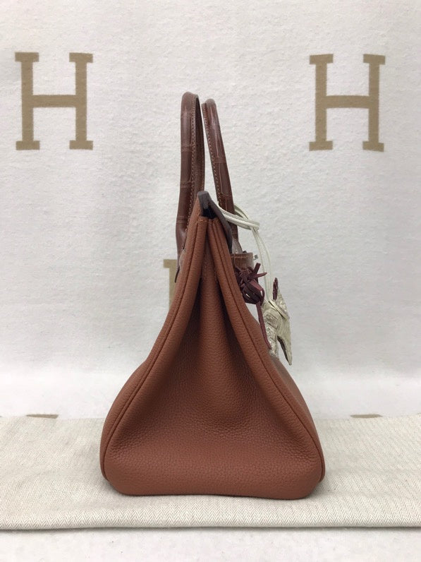 Modern handbag styled for everyday wear