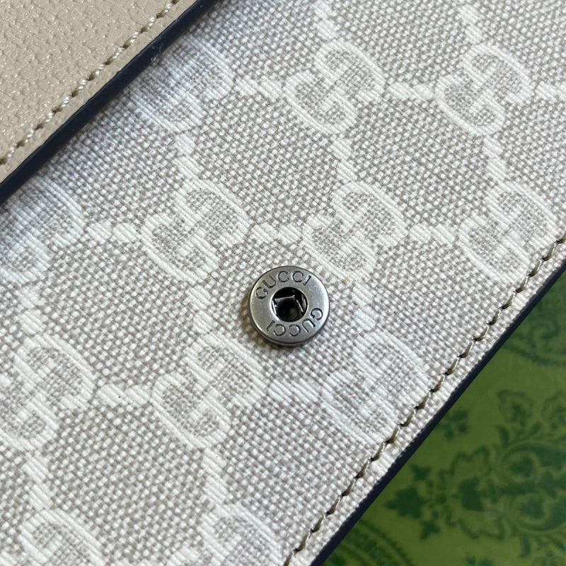 Close-up detail of signature structured women's handbag – women's statement bag