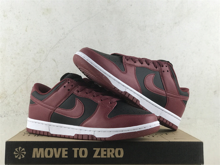 Side profile of Nike two-tone sneakers breathable knit upper