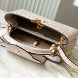  timeless everyday bag detail view showing craftsmanship 20