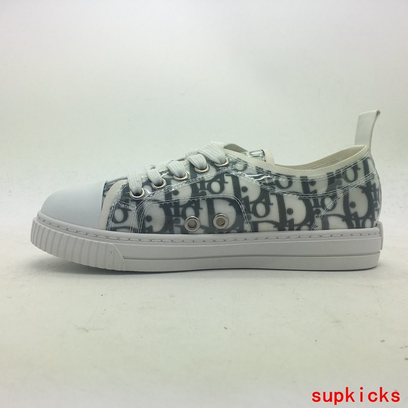Dior shoes Style 046 - close-up of iconic logo design