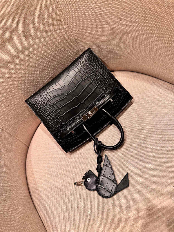  handbag interior and compartment view