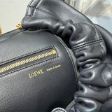 Ziva's Charm handbag – close-up view (29cm*24cm*10.5cm)