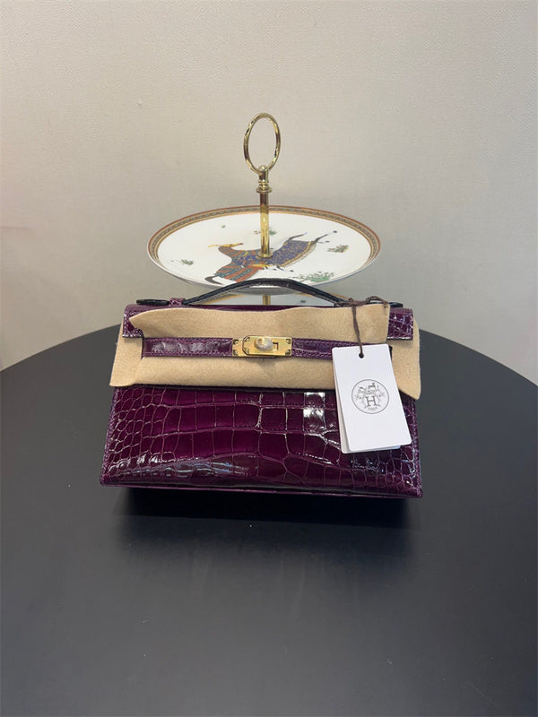 Refined handbag styled for everyday wear