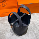 Streamlined bag women's premium everyday handbag