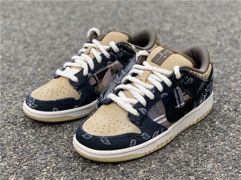 Nike Men's & Women's Premium Designer Sneakers — Style 022 angle view