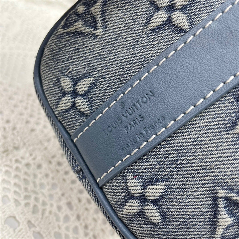  Graceful everyday bag front view 7