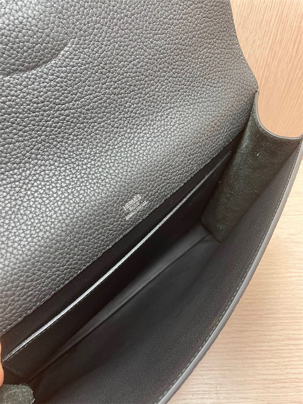  top-handle bag interior and compartment view 9
