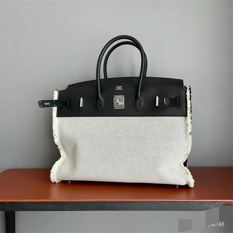 Interior view of fluid premium bag