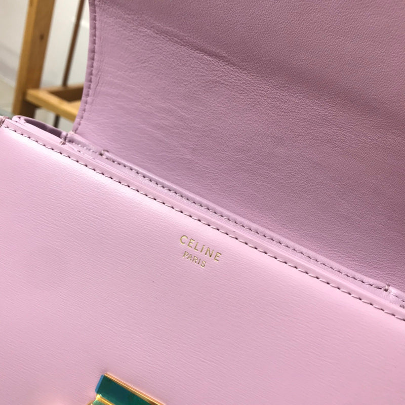 Front view of signature chic women's handbag – women's luxury handbag