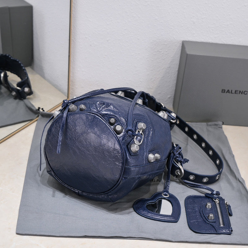 Zivas Charm Versatile Design Statement Handbag (Timeless Wardrobe Addition) – Back View 2