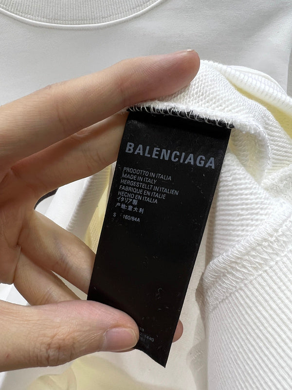 Front view of Balenciaga luxury piece style No.114