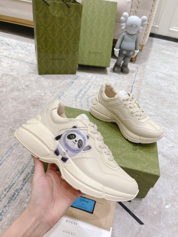 Gucci classic monochrome luxury sneakers view 6 retro runner design