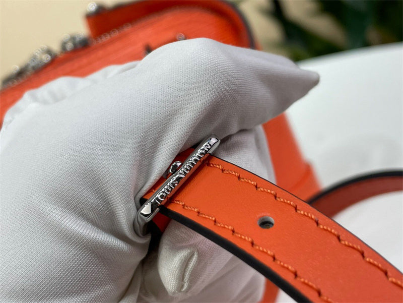  Refined top-handle bag front view 13