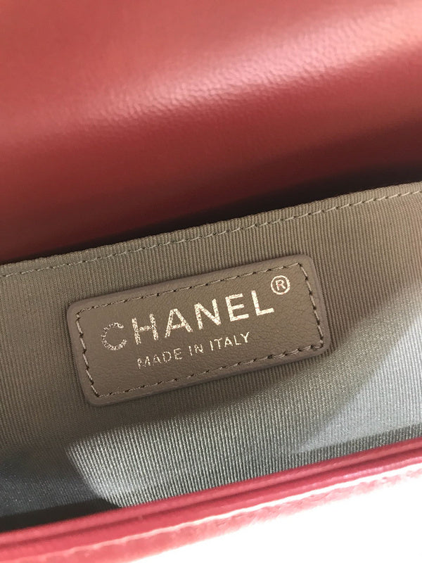  women's handbag, mid design, view 3