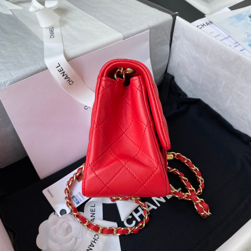  handbag, compact everyday style, image 5