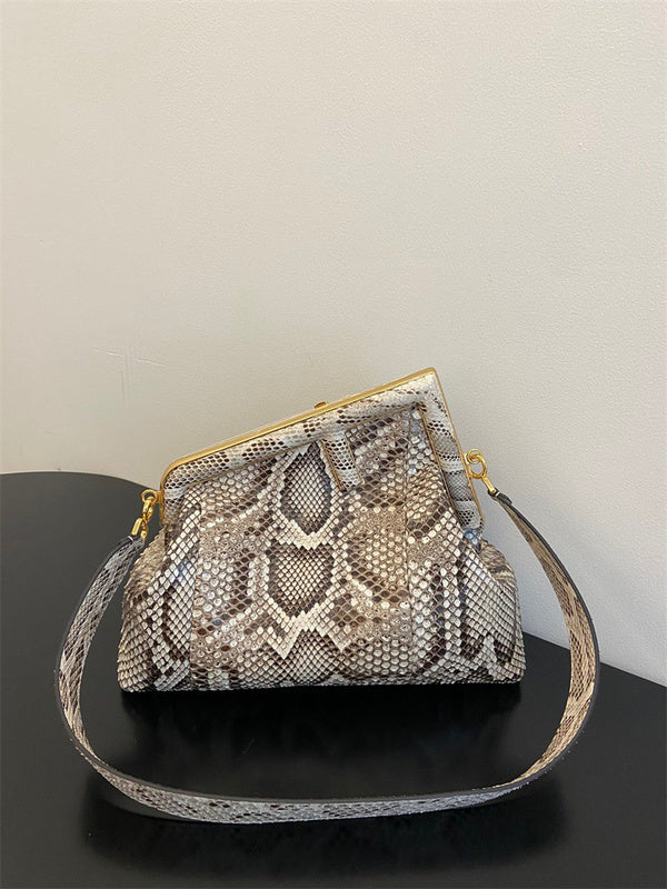 Ziva's Charm handbag – interior view (26cm*9.5cm*18cm)