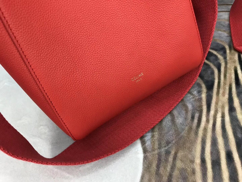Styled lifestyle shot of statement modern women's handbag – women's statement bag