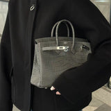  Refined shopper bag front view 7