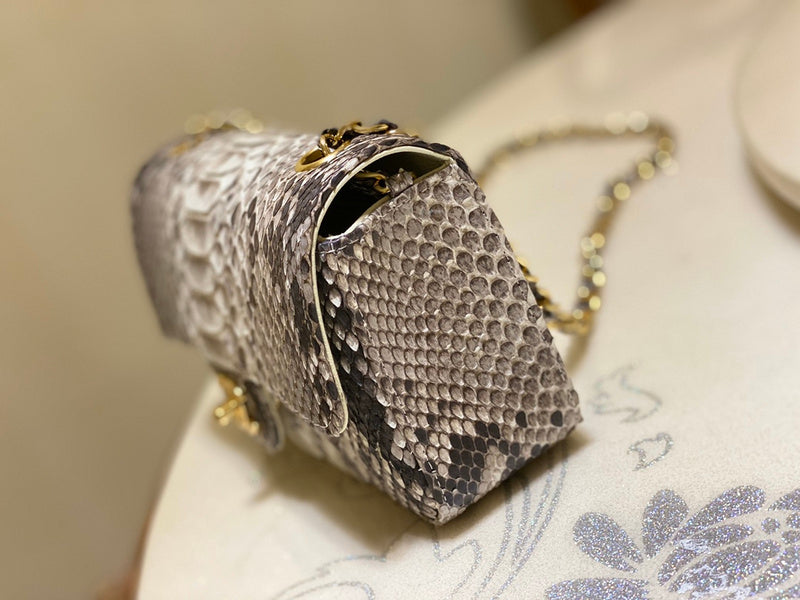  versatile purse view 5