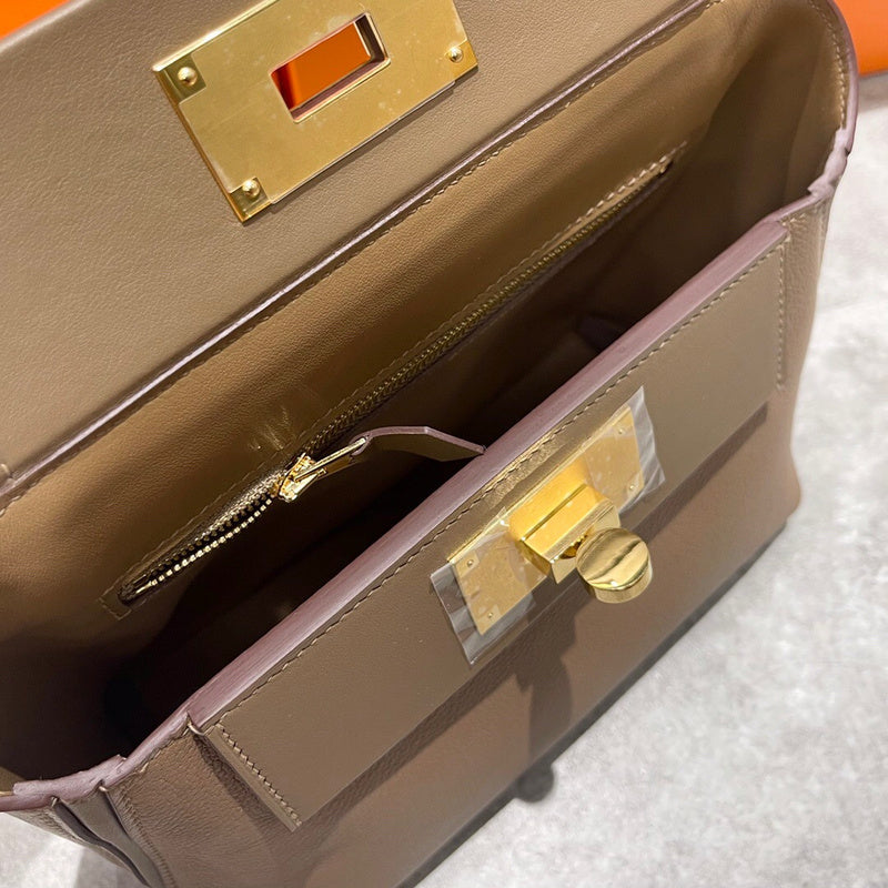 Interior view of poised premium bag