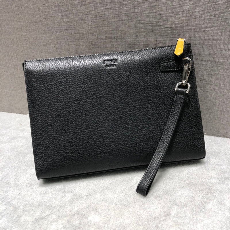 Ziva's Charm handbag – detail view (28cm*20cm*5cm)