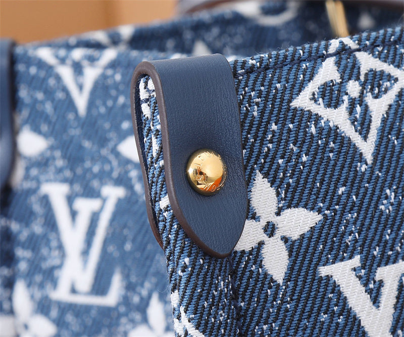  top-handle bag close-up of hardware and finish