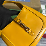 Handle and strap detail of polished structured women's handbag – women's luxury handbag