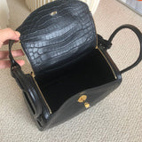  classic shopper bag styled with outfit