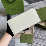 Side profile of everyday-luxe chic women's handbag – women's premium purse