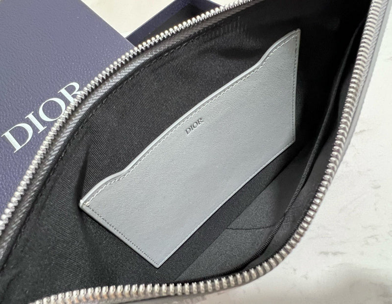 Close-up detail of premium modern women's handbag – women's designer-style accessory