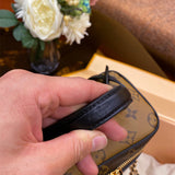  structured bag interior and compartment view