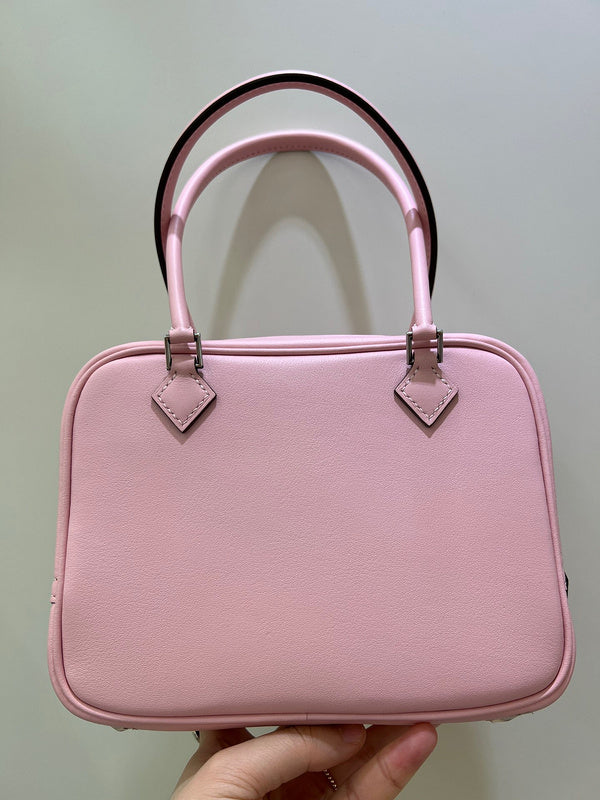 Minimalist bag shown from front angle
