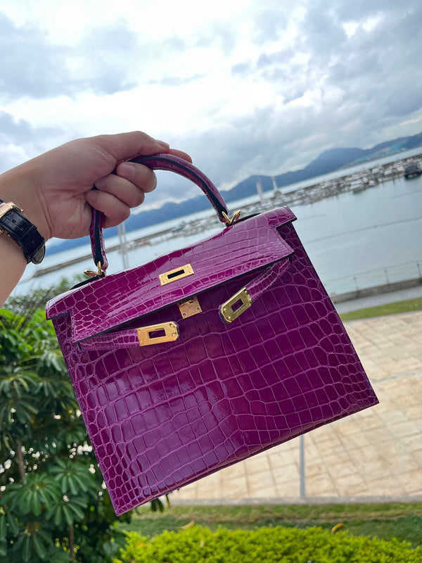 Considered handbag styled for everyday wear