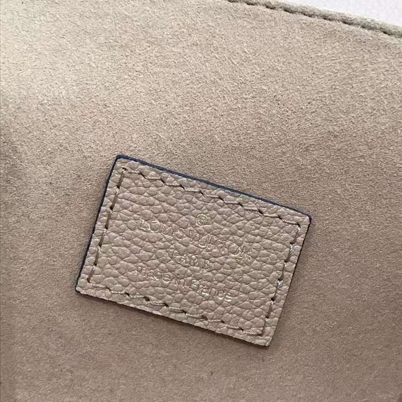 Side profile of structured polished women's handbag – women's luxury accessory